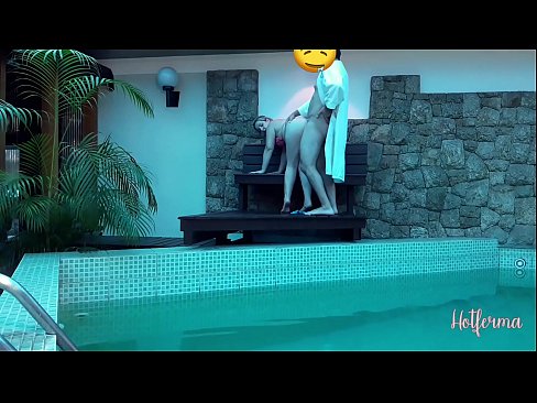 ❤️ Chef inviterer stuepige til poolen, men kunne ikke modstå en hot ❤️ Kvalitets porno at da.xsexshop.ru ❤